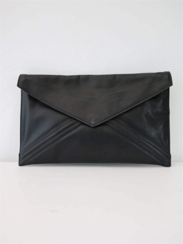 80's-90's Basic Black Leather Envelope Bag - Removable Straps